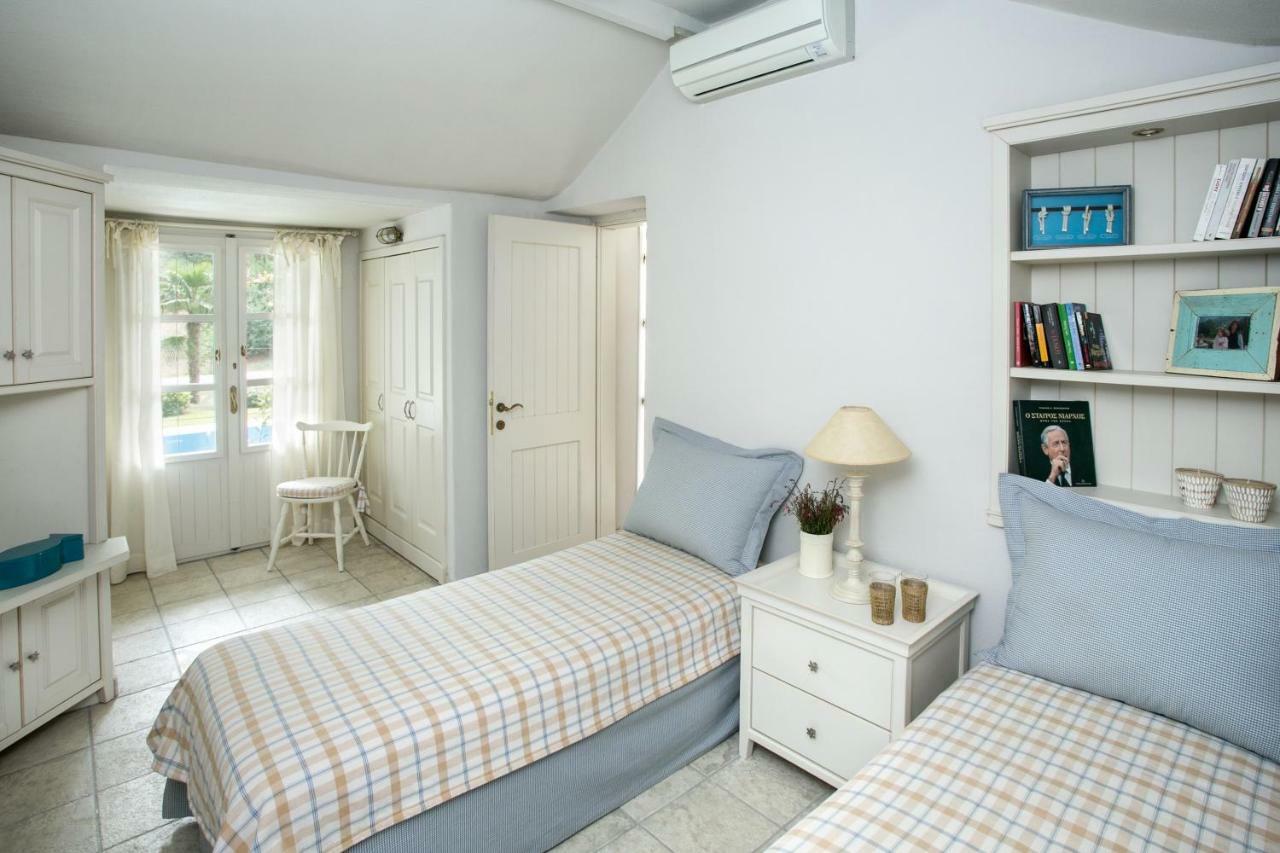 Ilianna Villa Sani  Buitenkant foto